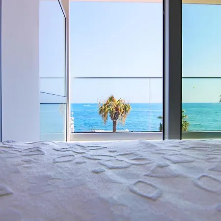 Phaedrus Living: Seaview Emerald Flat Lighthouse 48 Apartament *