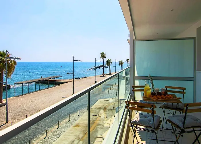 Апартаменты Phaedrus Living: Seaview Emerald Flat Lighthouse 48 *