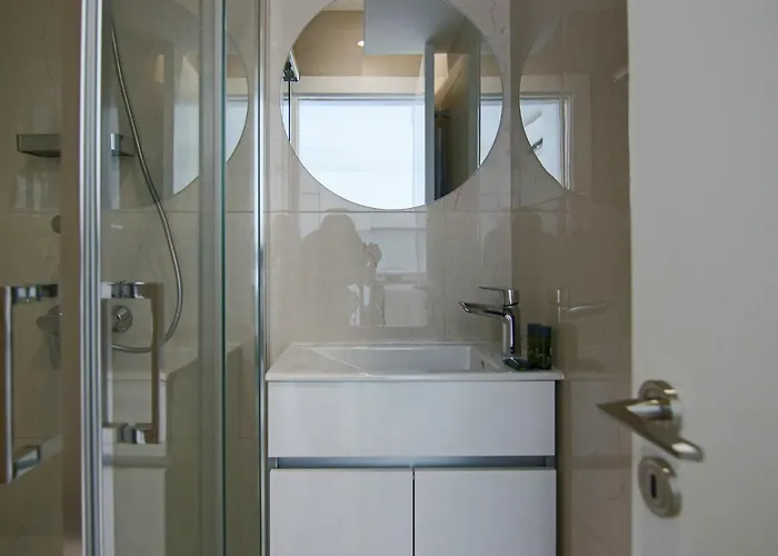 Апартаменты Phaedrus Living: Seaview Emerald Flat Lighthouse 48 Пафос