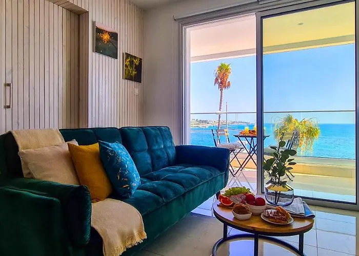 Phaedrus Living: Seaview Emerald Flat Lighthouse 48 Apartmán