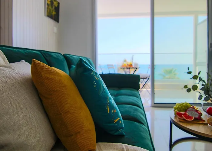 Phaedrus Living: Seaview Emerald Flat Lighthouse 48 Apartmán *