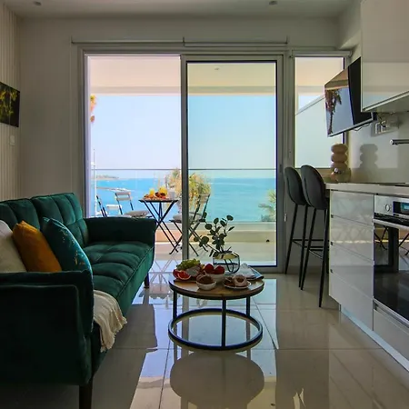 Lh Seaview Emerald Flat